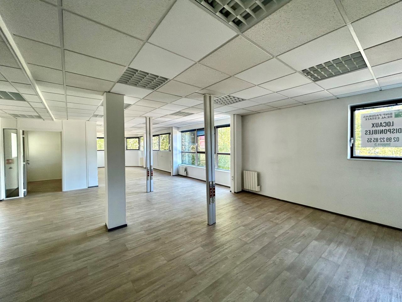Bureau Cesson-Sévigné 979m² Location bureau Cesson-Sévigné Ille-et-Vilaine OLBUR2206988 2